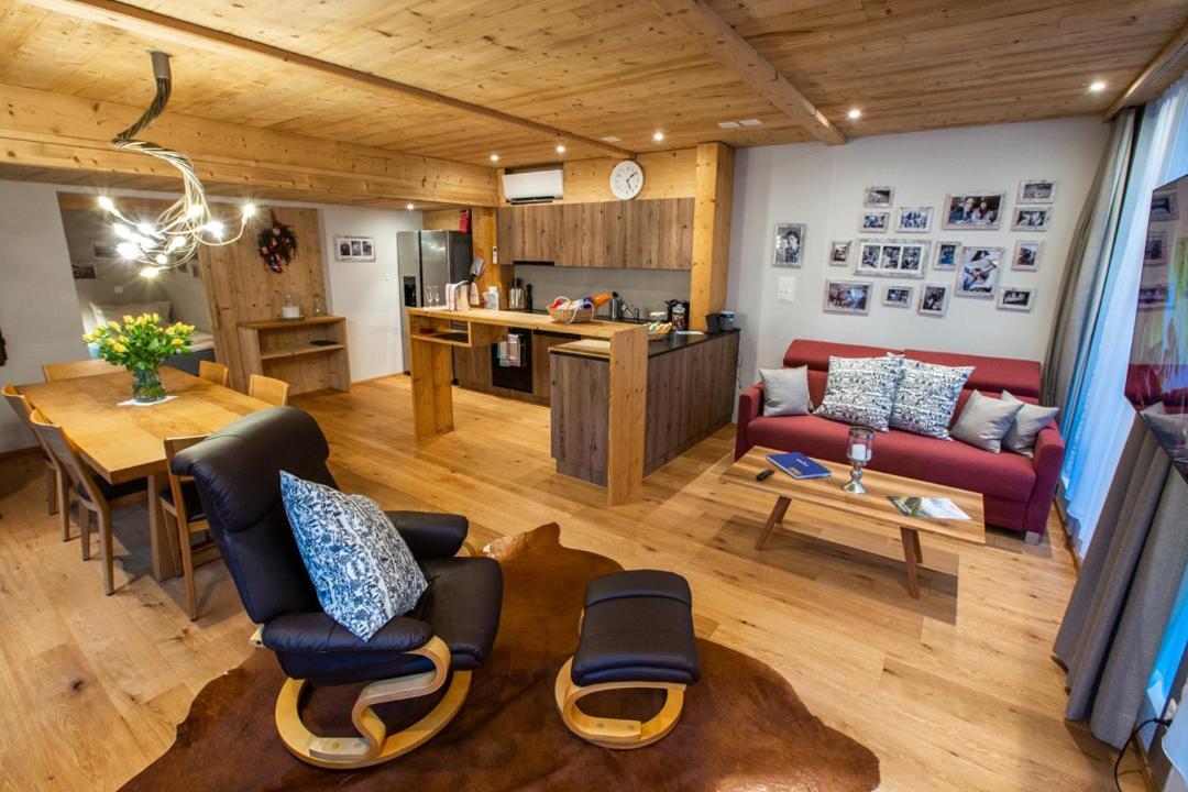 Apartments Chalet Wirz Travel 사르넨 외부 사진